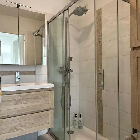 Apartman Flat 2 Near Geneva & Airport